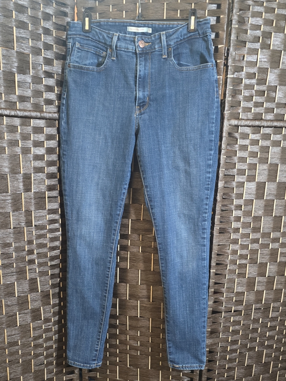 Levi's 721 High Rise Skinny Jeans Medium Wash Blue Denim Size 31 Excellent